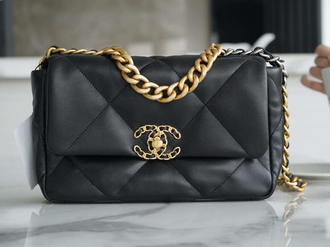 luxury 19BAG AS1160 Black Gold Buckle Bag Small 26CM