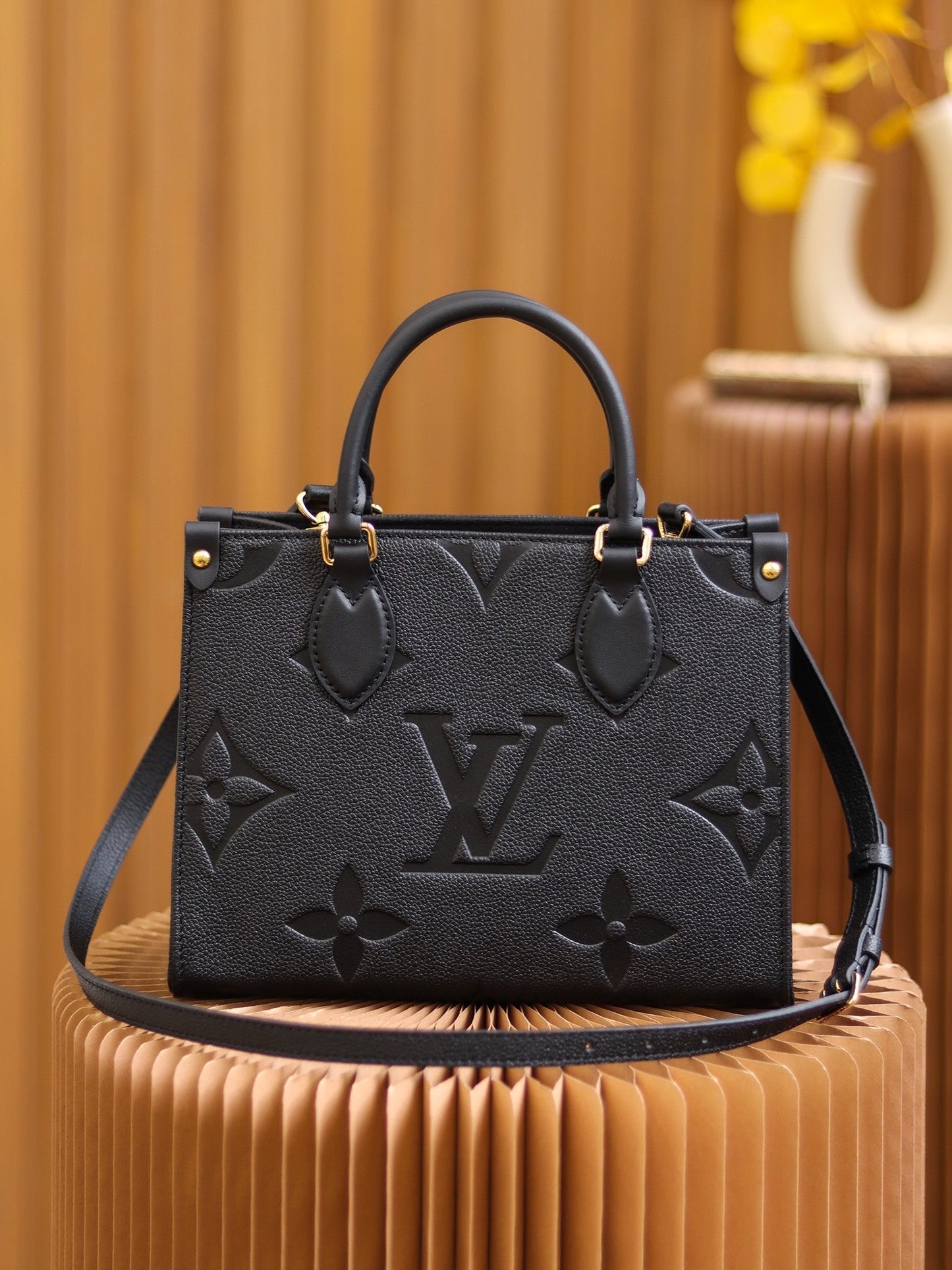 Luxury Ebene Monogram Leather Bag