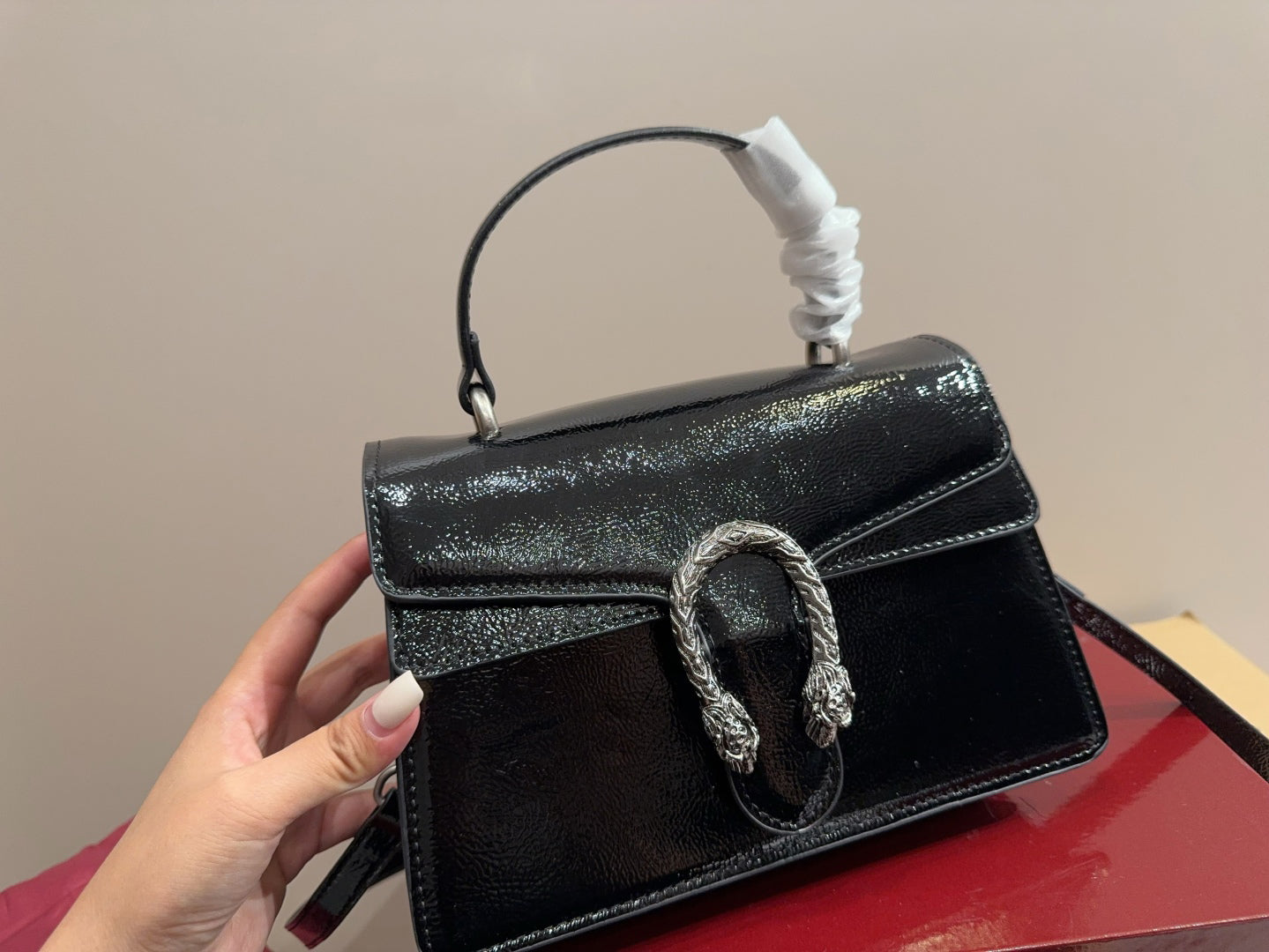 luxury Glossy Black Handbag Crossbody 24x17cm