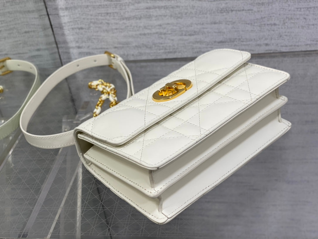 luxury Miss Caro White Macrocannage Lambskin Bag - 19 x 13 x 5.5 cm