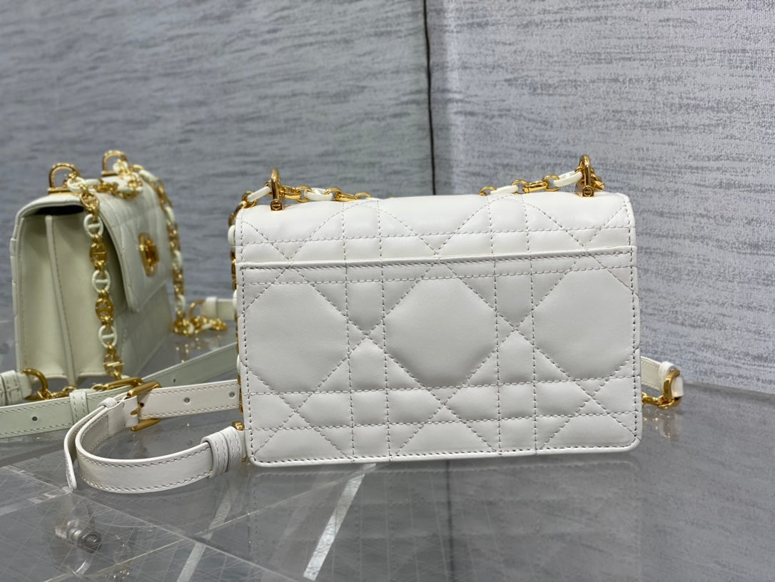 luxury Miss Caro White Macrocannage Lambskin Bag - 19 x 13 x 5.5 cm