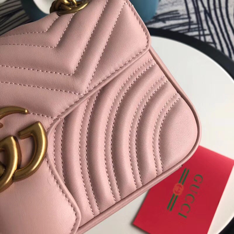 luxury Marmont matelass¨¦ shoulder bag in Pink