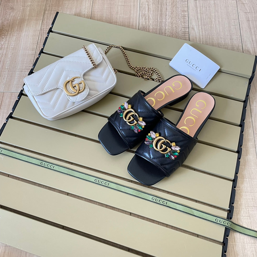 Vintage canvas pantoffels met reliëf