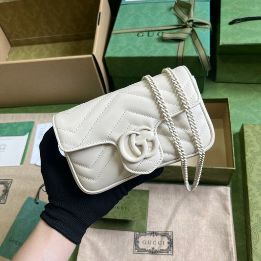 luxury  GG Marmont Belt Bag In White 476433 Size 16.5x10x4.4 cm