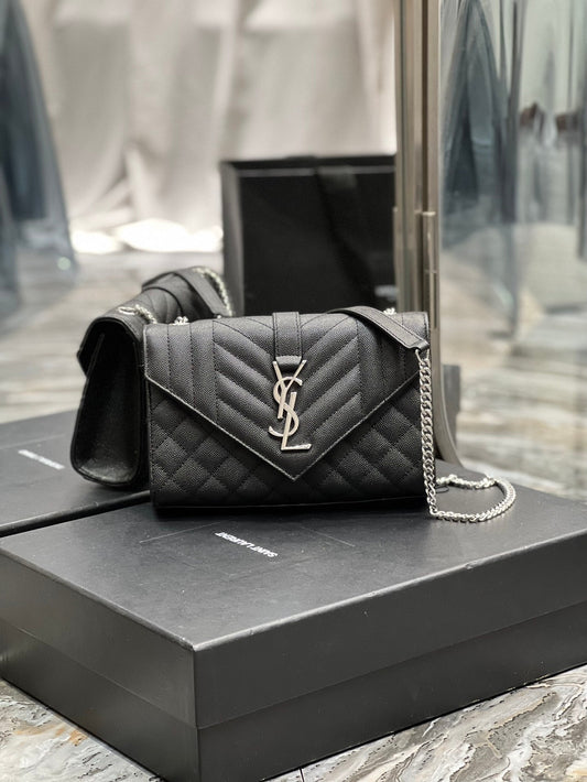 luxury Envelope Bag 21cm 526286 02
