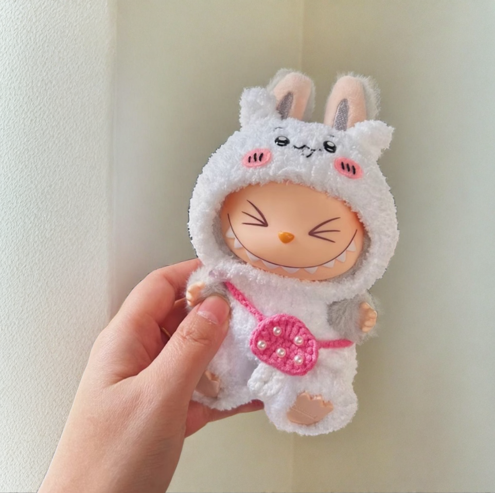 Labubu Chiikawa kostume sæt - Hvid karakter kostume med lyserød pung (17 cm)