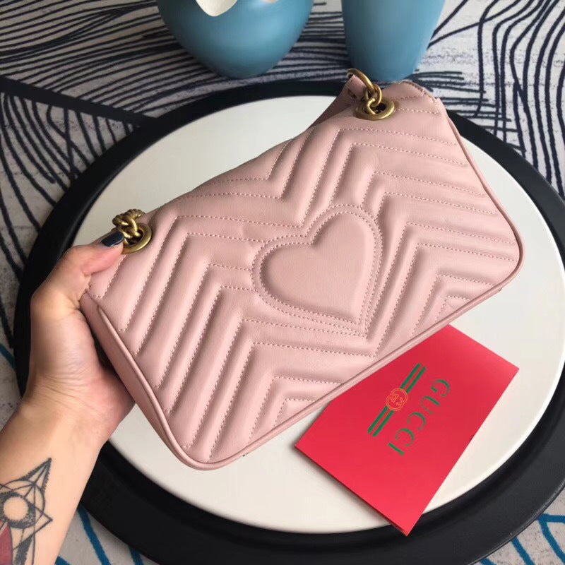 luxury Marmont matelass¨¦ shoulder bag in Pink