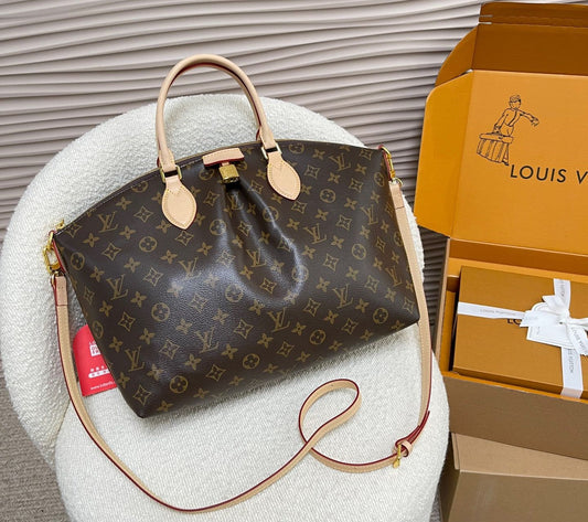 Luxury 21st Century Monogram Boetie PM satchel 32 x 13 x 29 cm