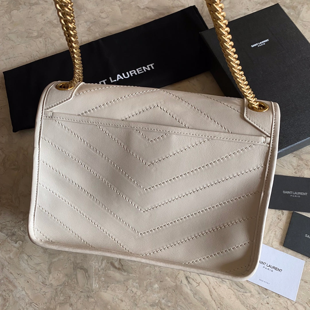 luxury Niki Medium Chain Bag In Lambskin Blanc Vintage - 28 X 20 X 8,5 CM