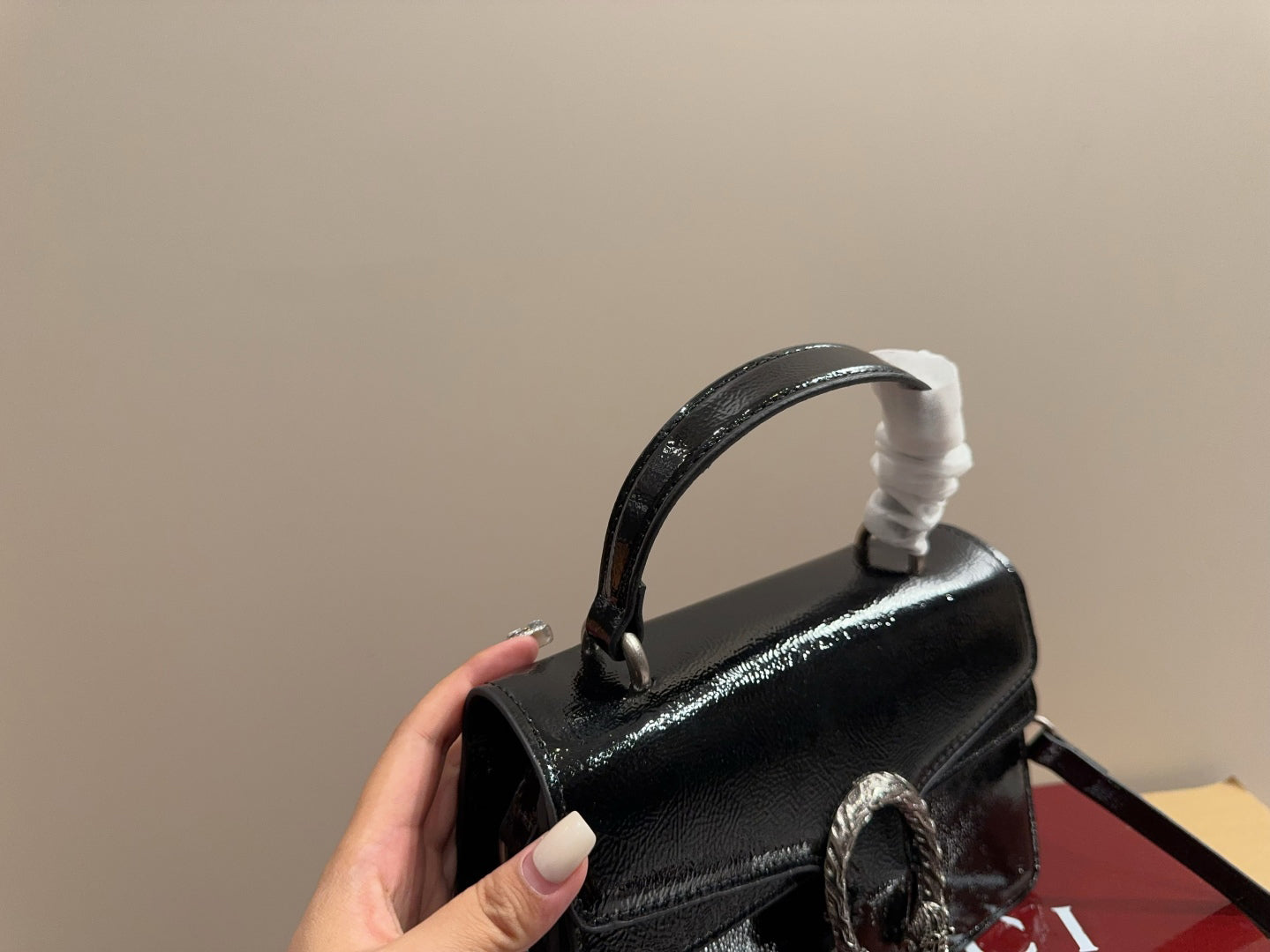 luxury Glossy Black Handbag Crossbody 24x17cm