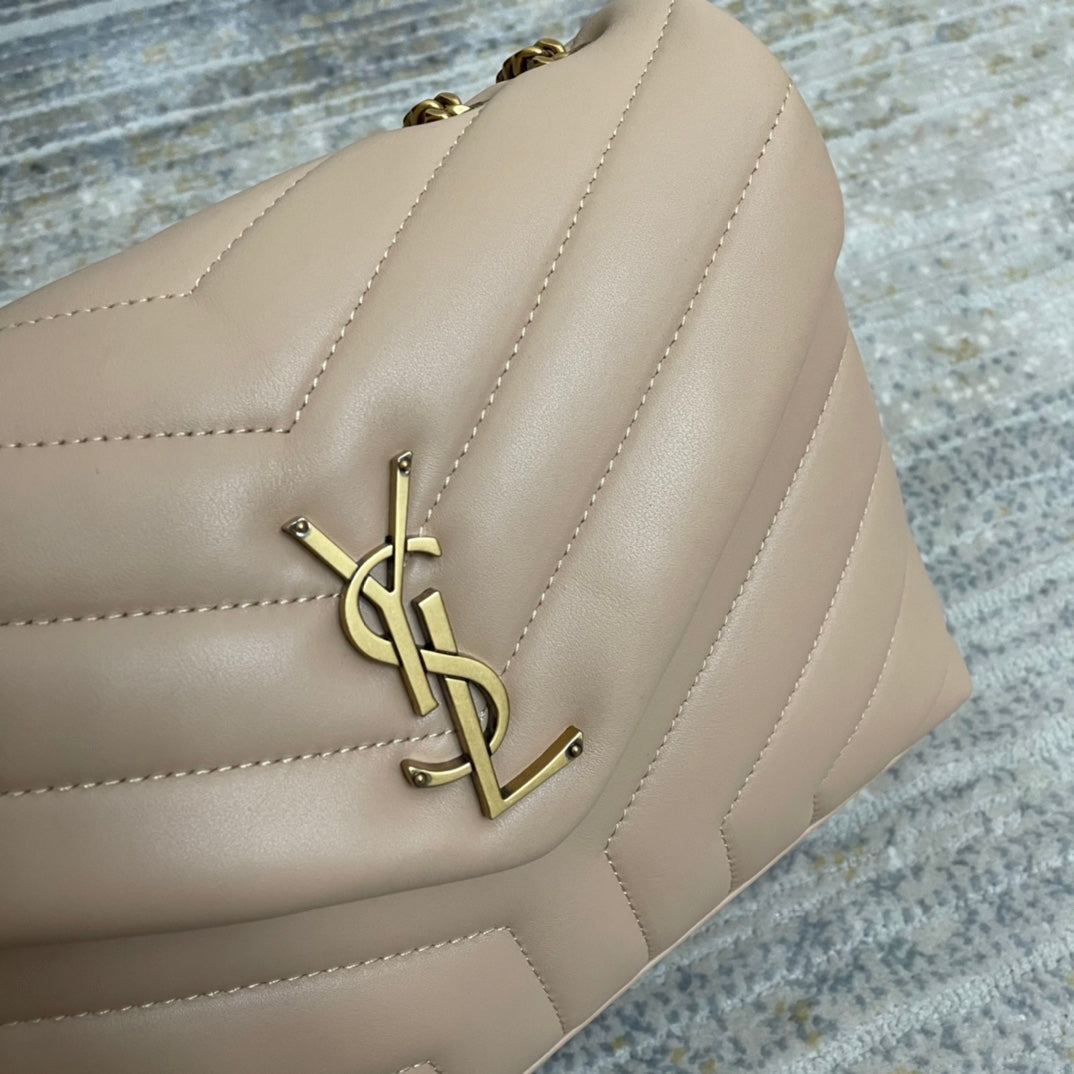 luxury Small Loulou 23 Beige Leather Gold 23x17x9cm