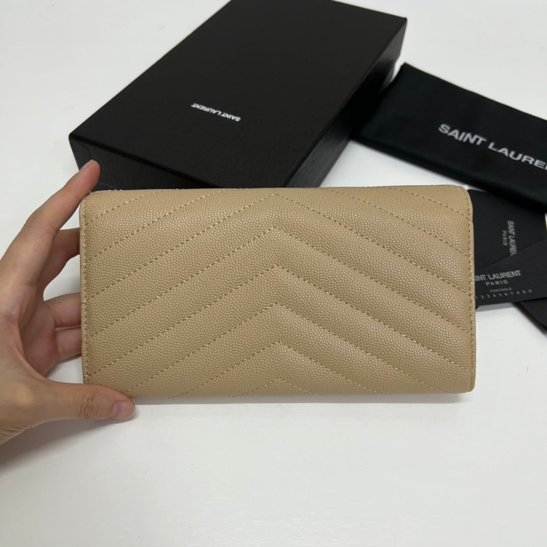 luxury Long Wallet Beige Leather Gold Tone 10772  19cm