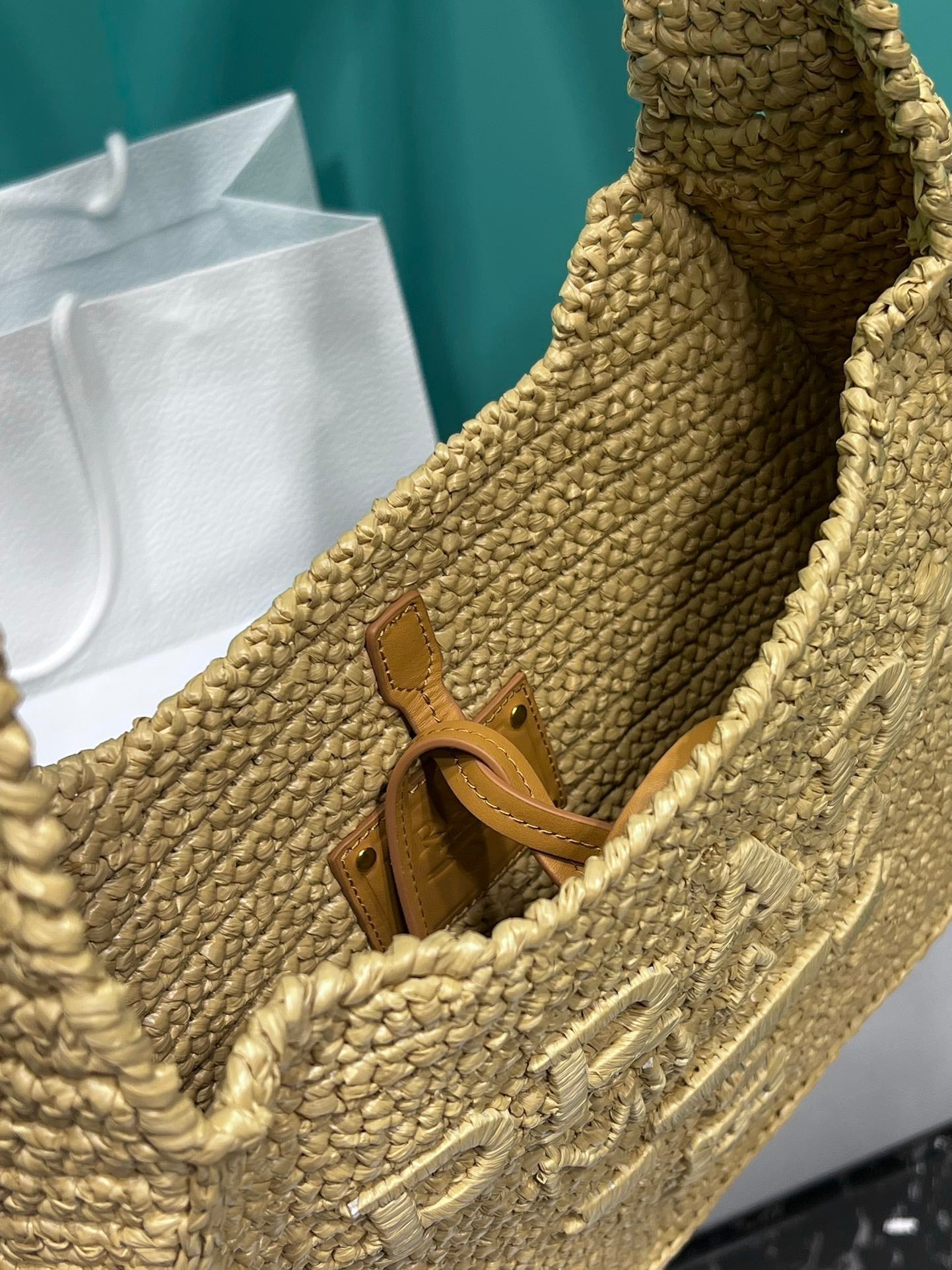 luxury Raffia Round Tote - 30x24x4.5cm