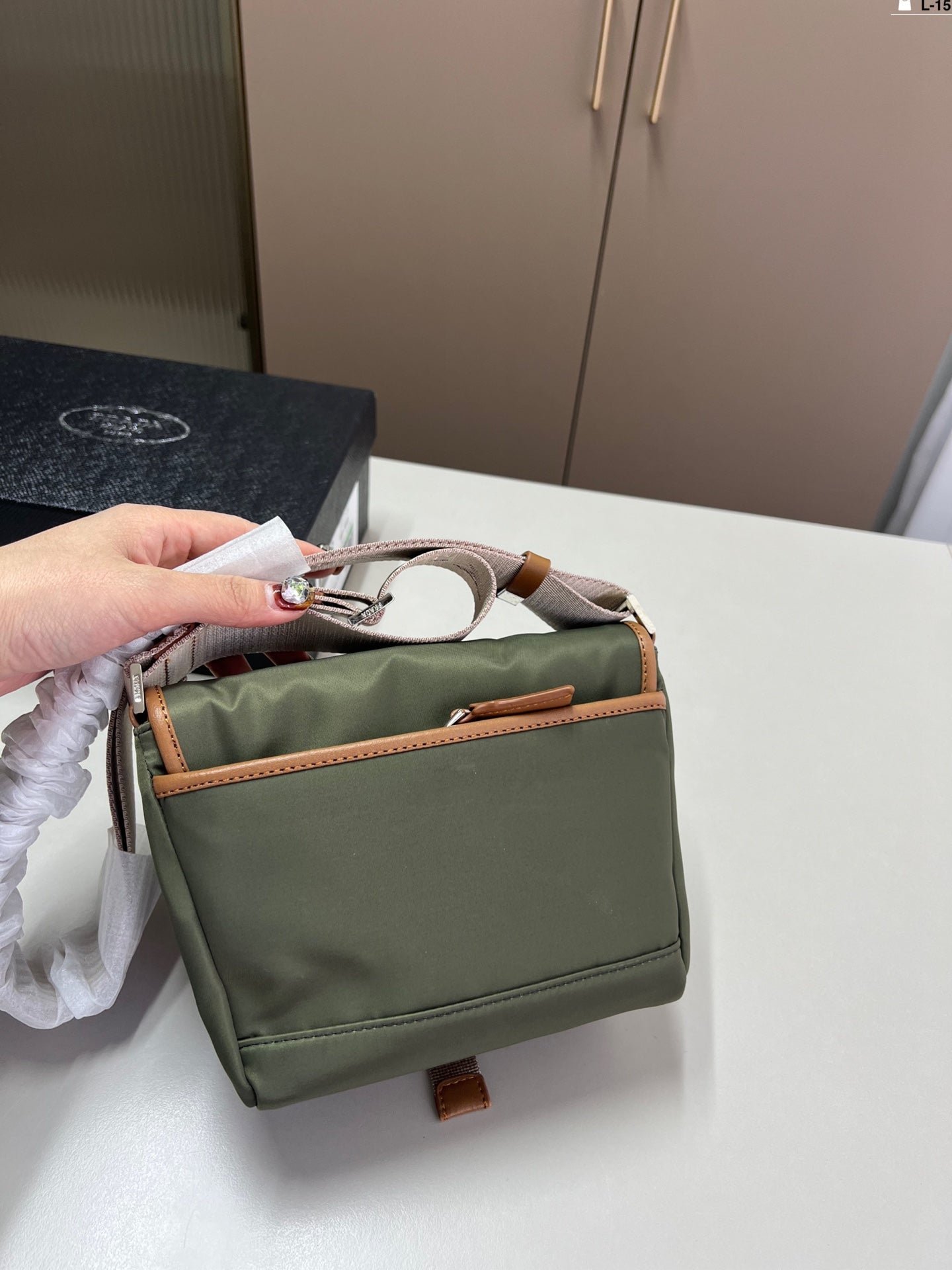 luxury Vintage Messenger Bag Crossbody 16x15cm