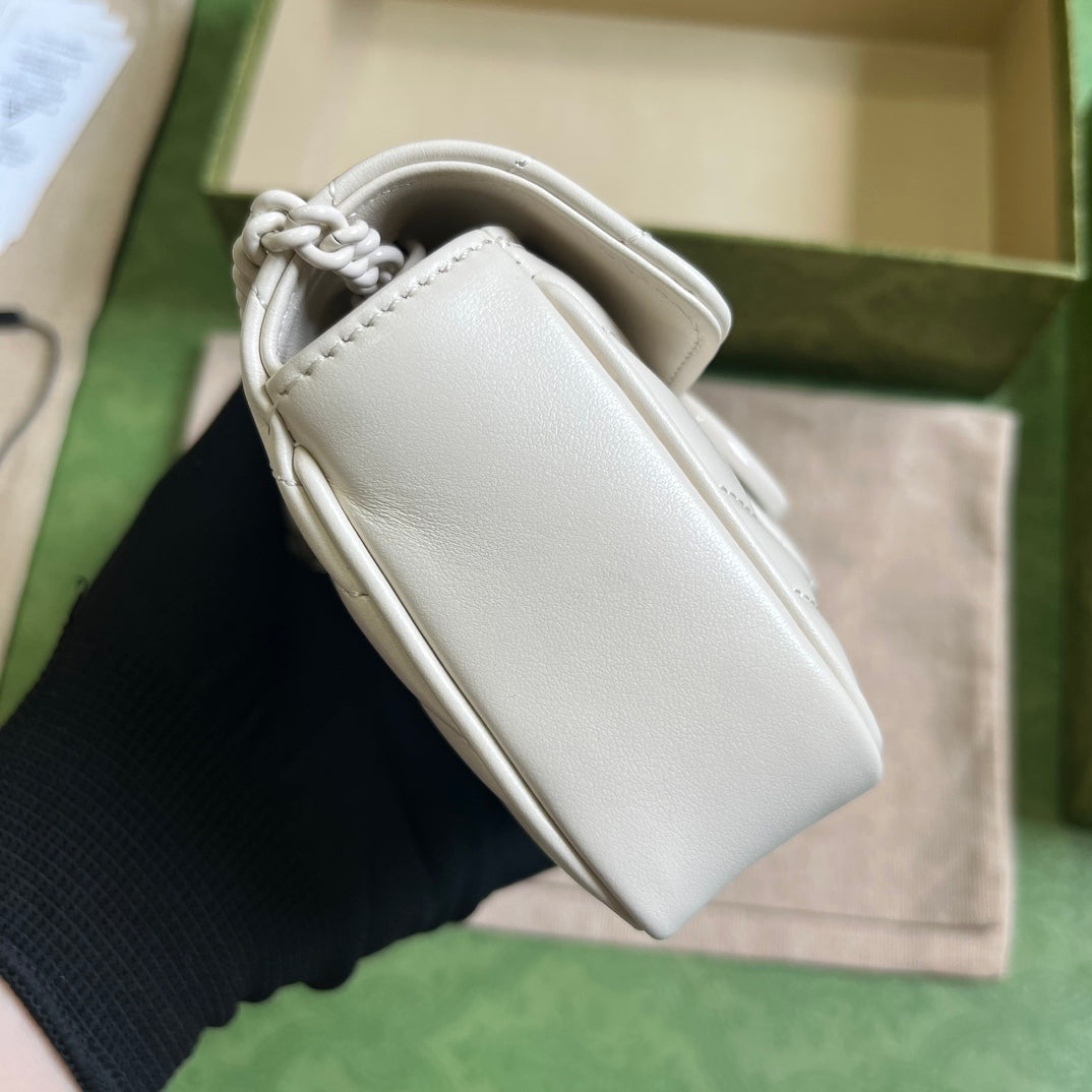 luxury  GG Marmont Belt Bag In White 476433 Size 16.5x10x4.4 cm