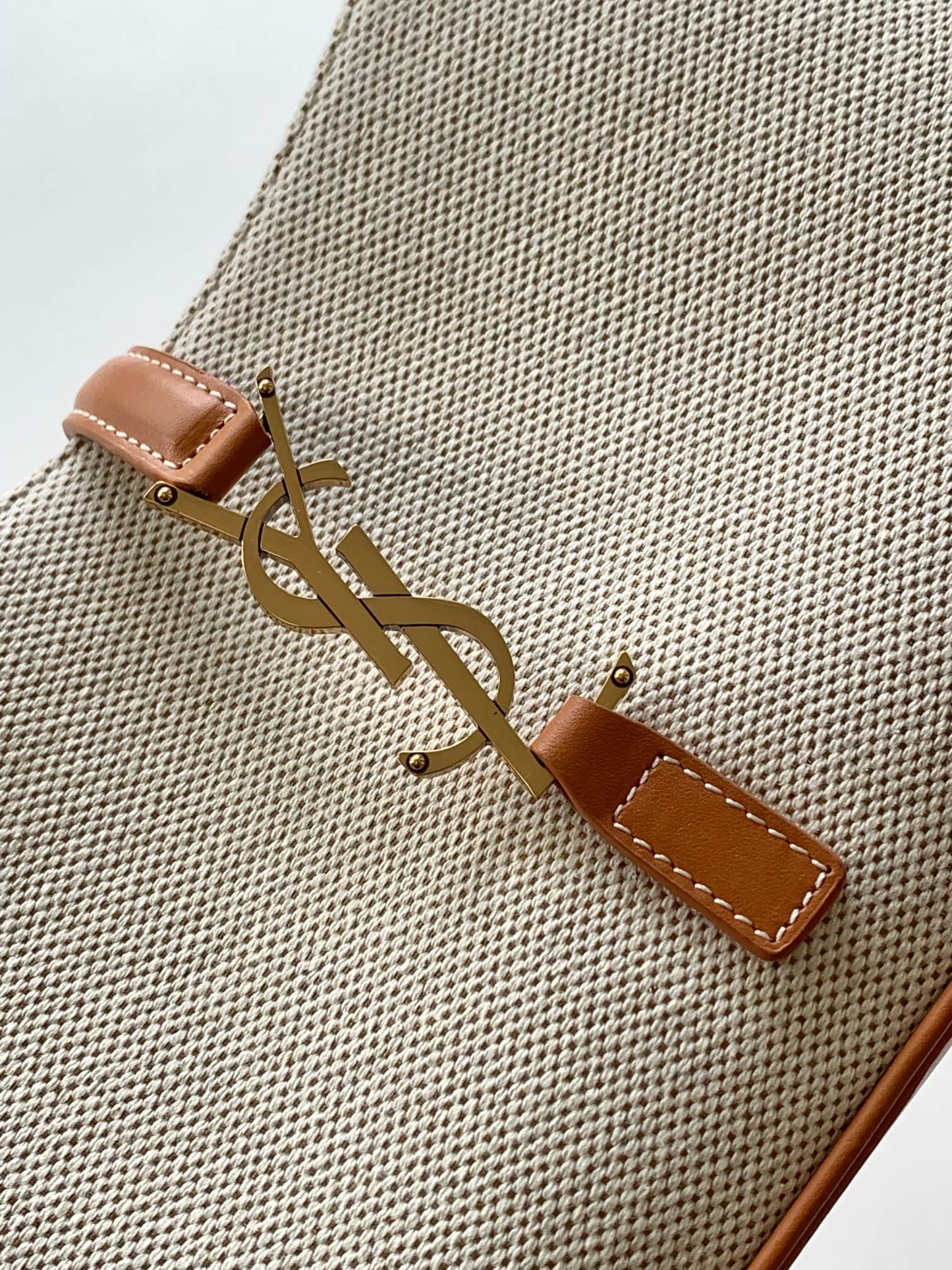 luxury LE 5 ¨¤ 7 in canvas and leather - 23 X 16 X 6.5 CM